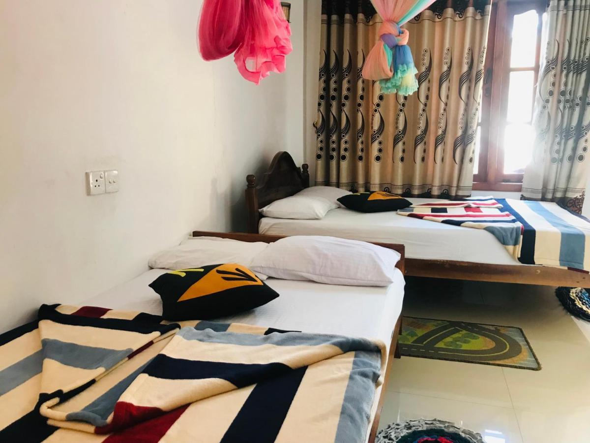 Peters Inn Ella Ngoại thất bức ảnh