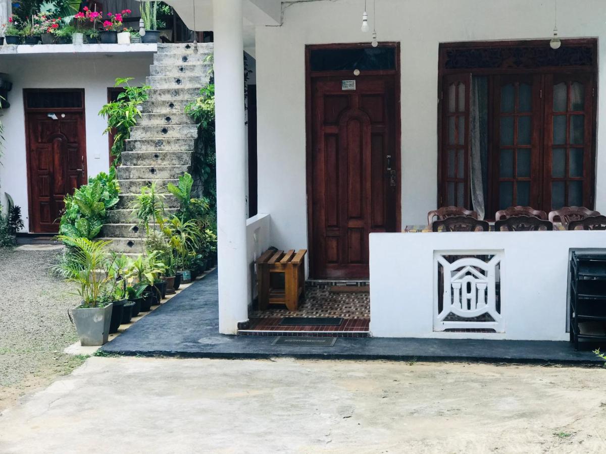 Peters Inn Ella Ngoại thất bức ảnh