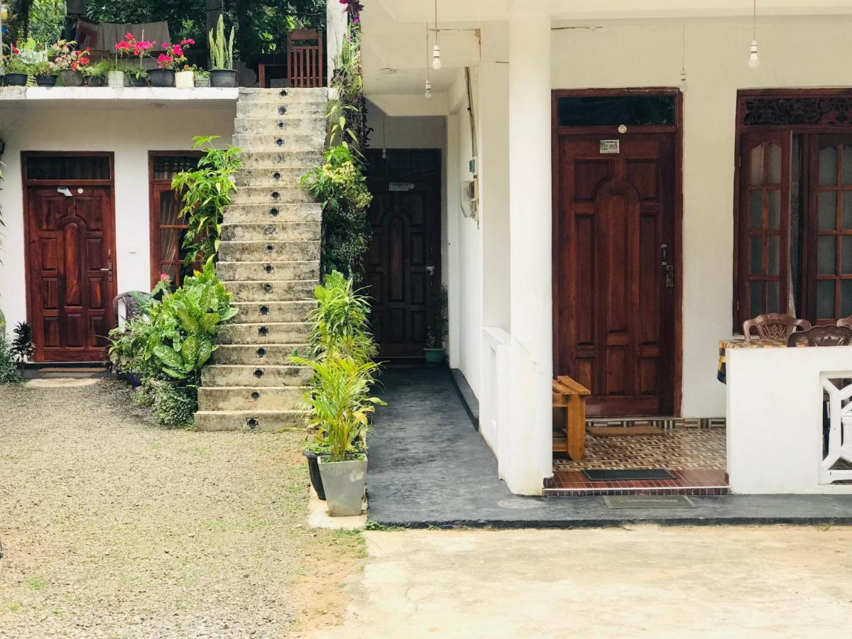 Peters Inn Ella Ngoại thất bức ảnh
