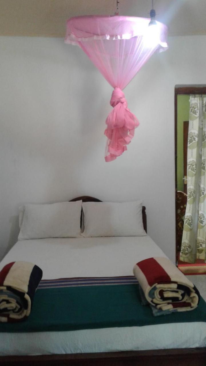 Peters Inn Ella Ngoại thất bức ảnh
