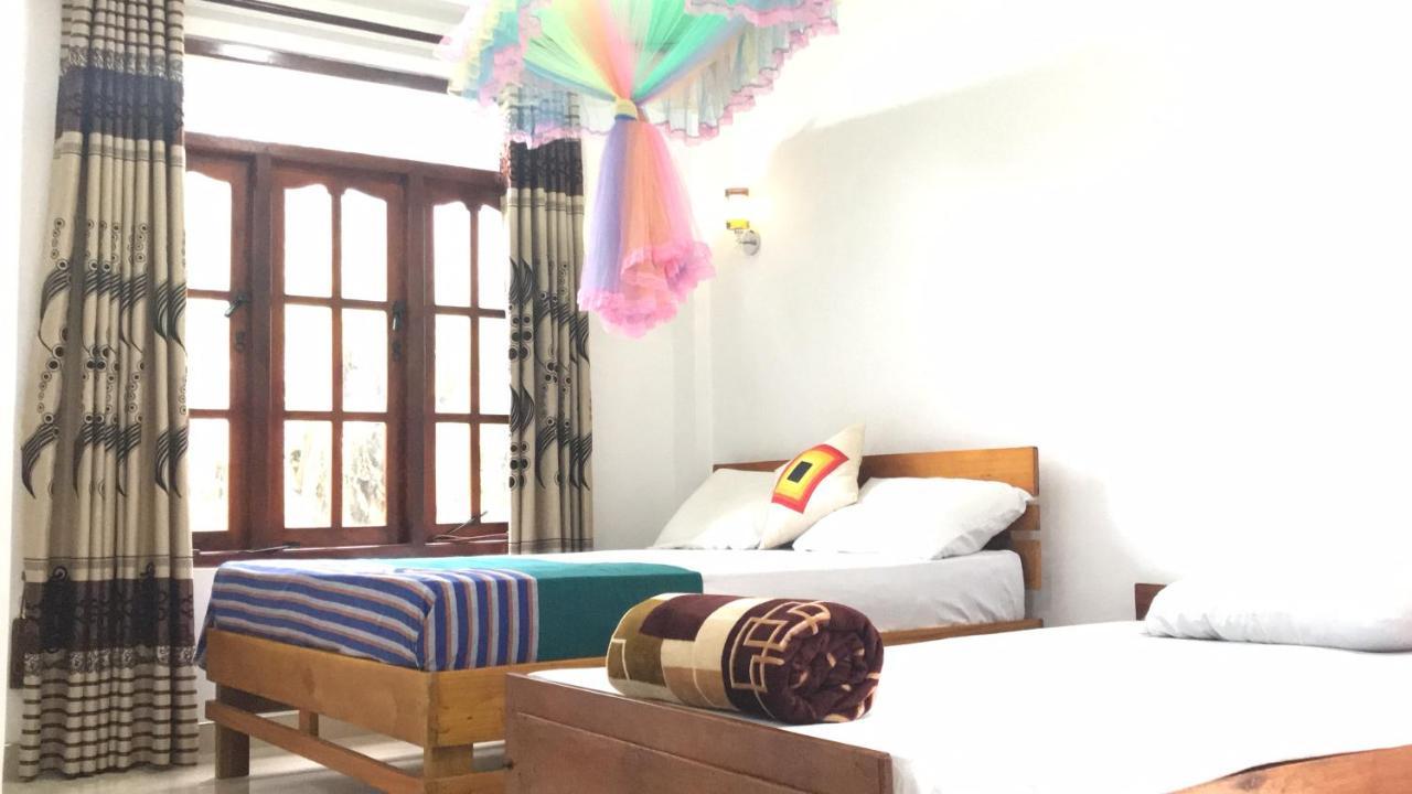Peters Inn Ella Ngoại thất bức ảnh