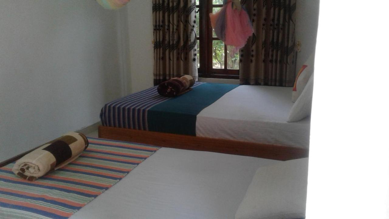 Peters Inn Ella Ngoại thất bức ảnh