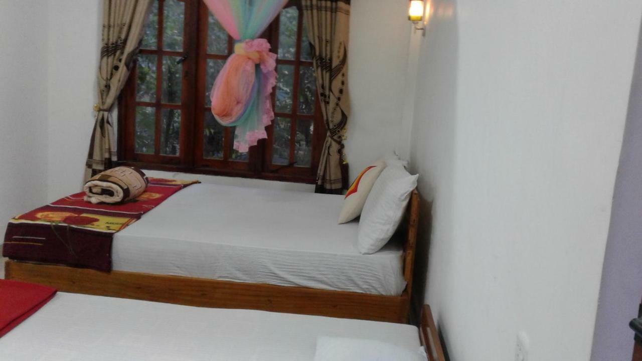 Peters Inn Ella Ngoại thất bức ảnh
